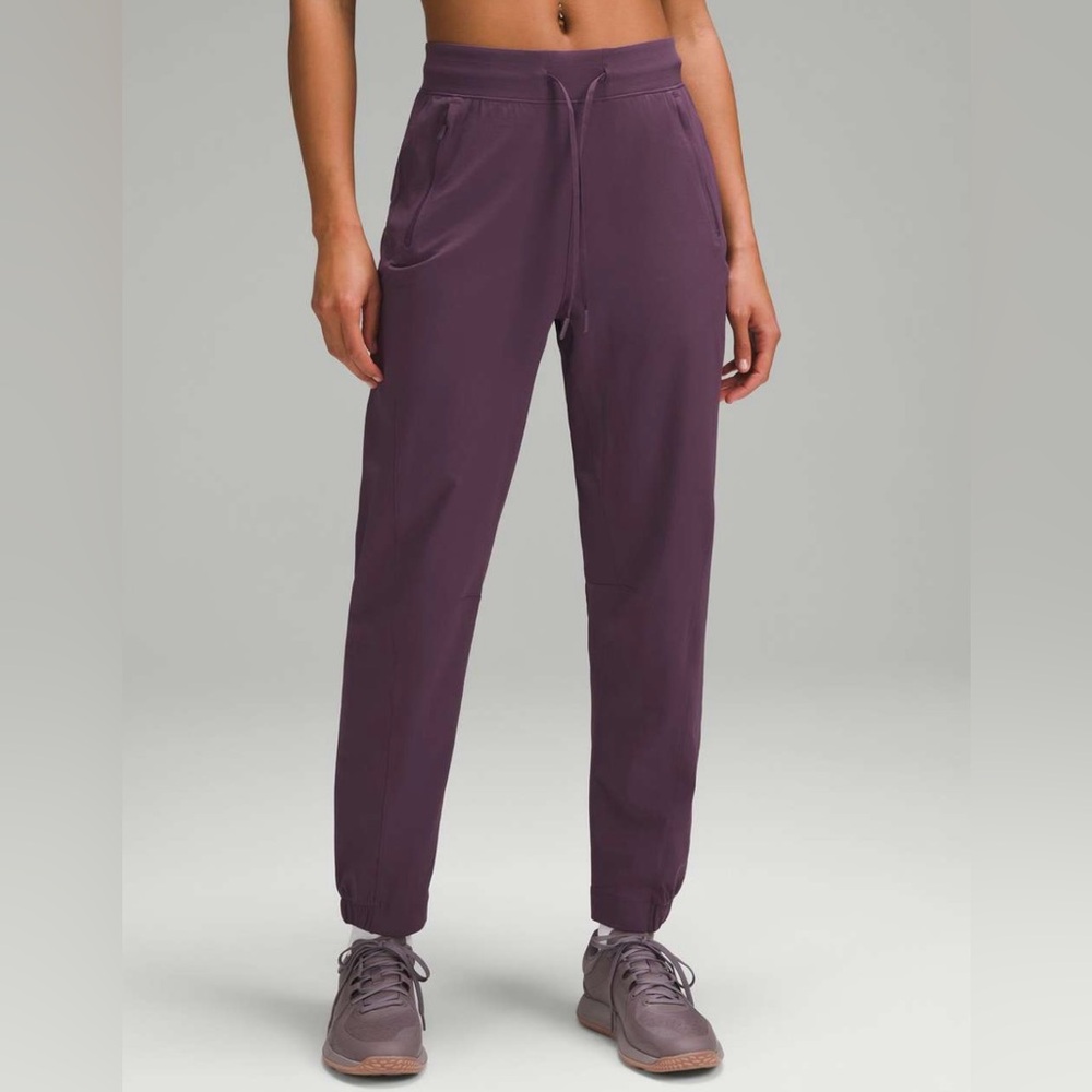 Lululemon License to Train High-Rise Pant Grape Thistle 28” Size 8